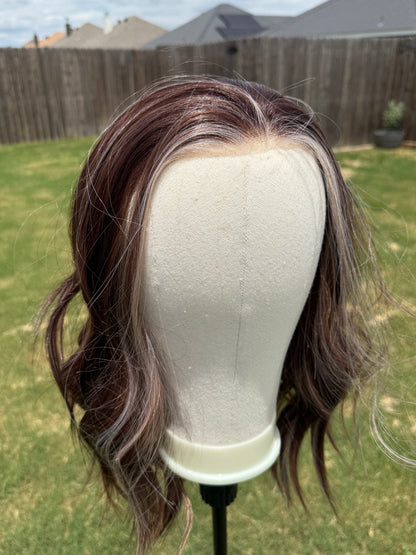 Elise Maple Velvet
13x4 lace Front | Free Part | 130%density |20 inches| Petite