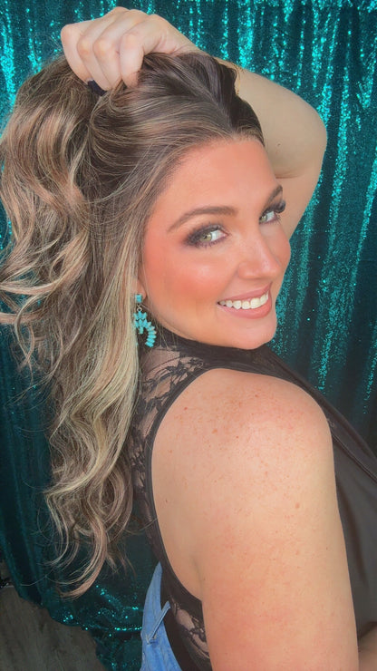 Lorelai Soft Mocha| 
13x4 lace front | Free Part |140% density | 24 inches | Standard