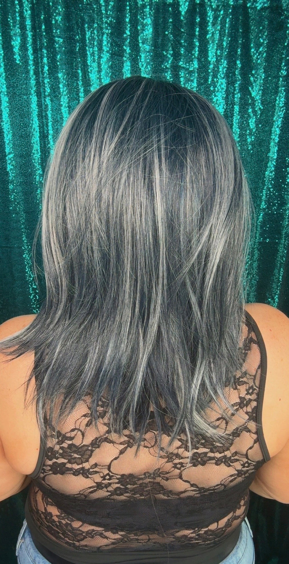 Raven Silver Storm
13x4| Free Part Lace Front |125% Density| 18 inches| Petite