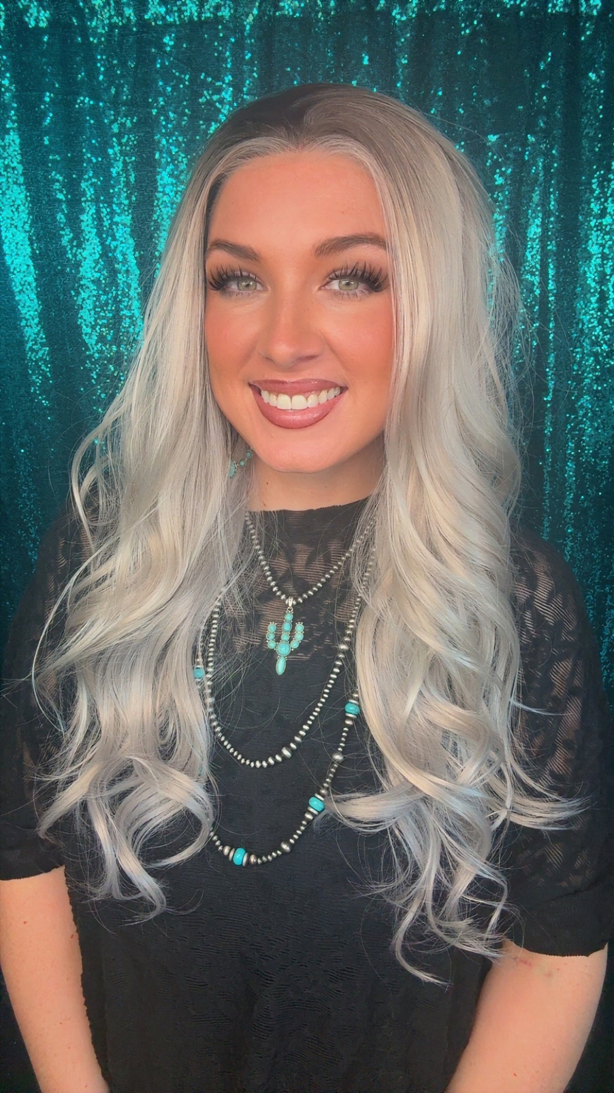 Farrah Silver Spur | 13×4 Free Part | Lace Front | 27 Inches | 130% Density | Synthetic
Futura Fiber | Standard