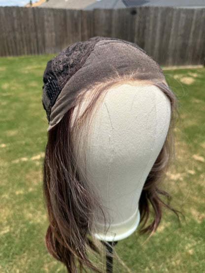 Elise Maple Velvet
13x4 lace Front | Free Part | 130%density |20 inches| Petite
