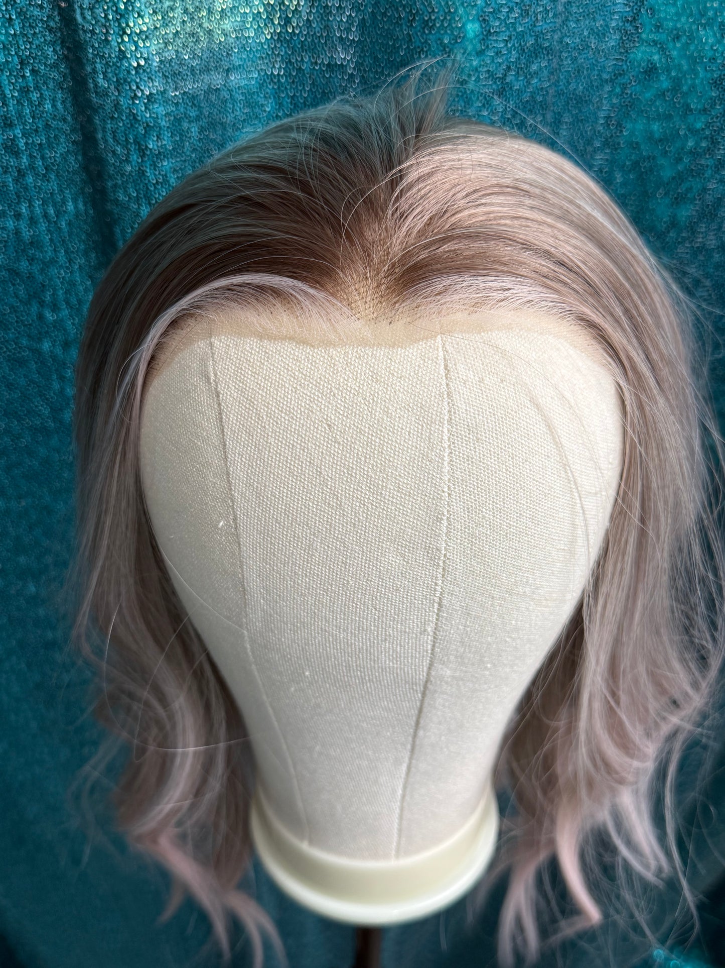Eloise Petal Frost | 13x4 Free Part | 26 in | 130% density | Standard