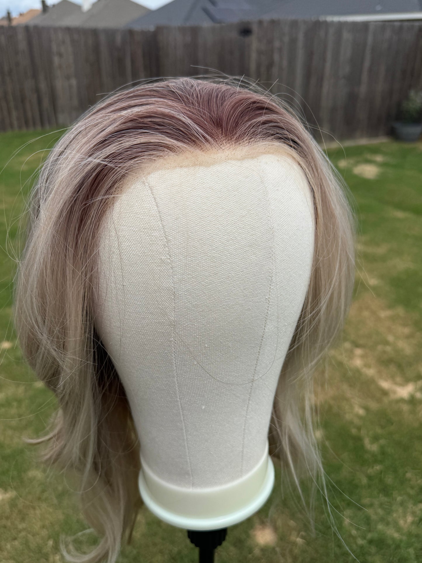 Madelyn Vanilla Oak |
13x4 Lace Front | Free Part | 130%Density | 22 inches | Petite