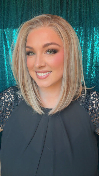 Mallory TX Linen Blonde Standard Size Synthetic Lace Front Wig 13x4