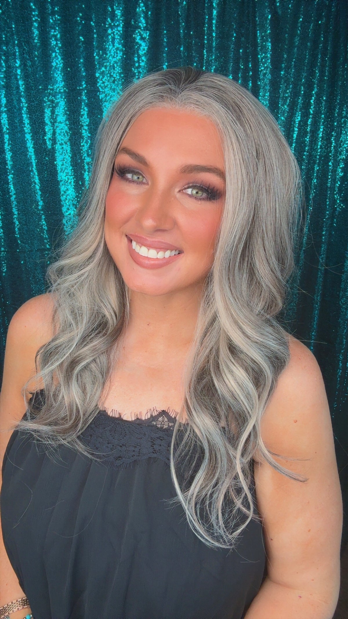 Isla Ivory Smoke |Lace: 13×4 Lace Front | Parting: Free Part | 22 inches
Density: 130% | Standard