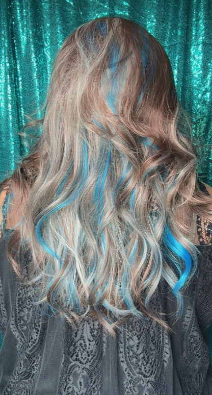 SAVAGE BLUEBONNET BREEZE MEDIUM 13x4 LACE FRONT Synthetic Wig