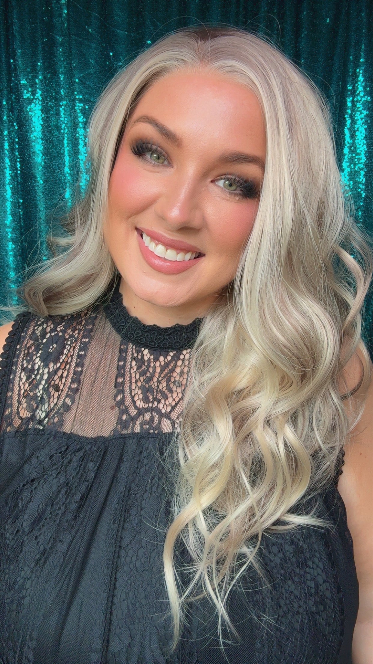 Jules Blonde Babe

24” | 13x4 Lace Front | Free Part | Medium Cap