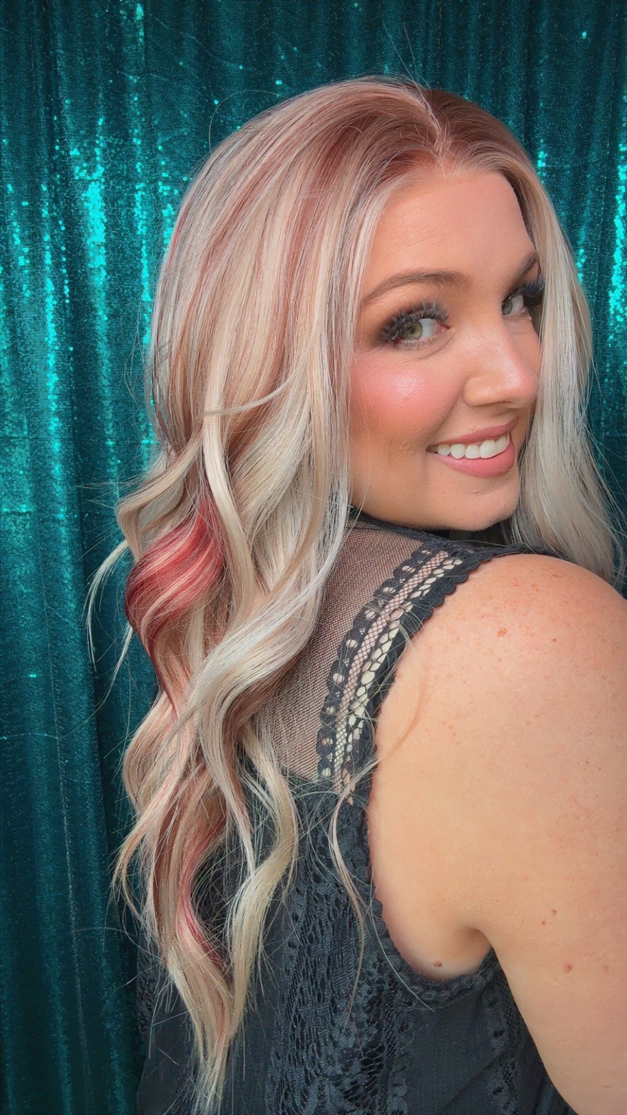 Oaklynn Wildfire Blonde

26” | 13x4 Lace Front | Free Part | Medium Cap