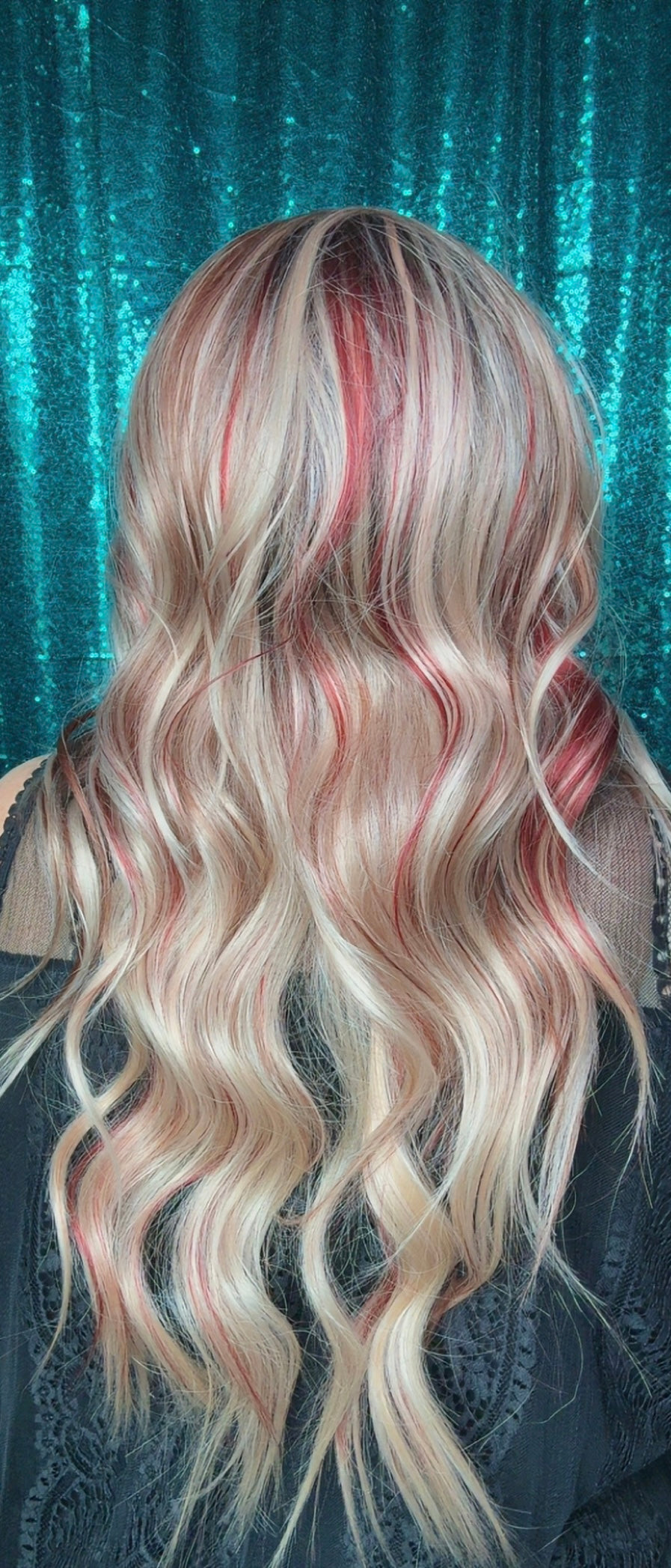 Oaklynn Wildfire Blonde

26” | 13x4 Lace Front | Free Part | Medium Cap