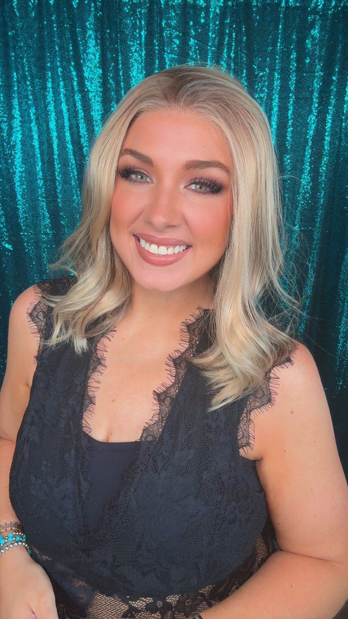 Daisy Sundance Honey | 13x4 Free Part Lace Front | 16 inches | 125 % density | Standard