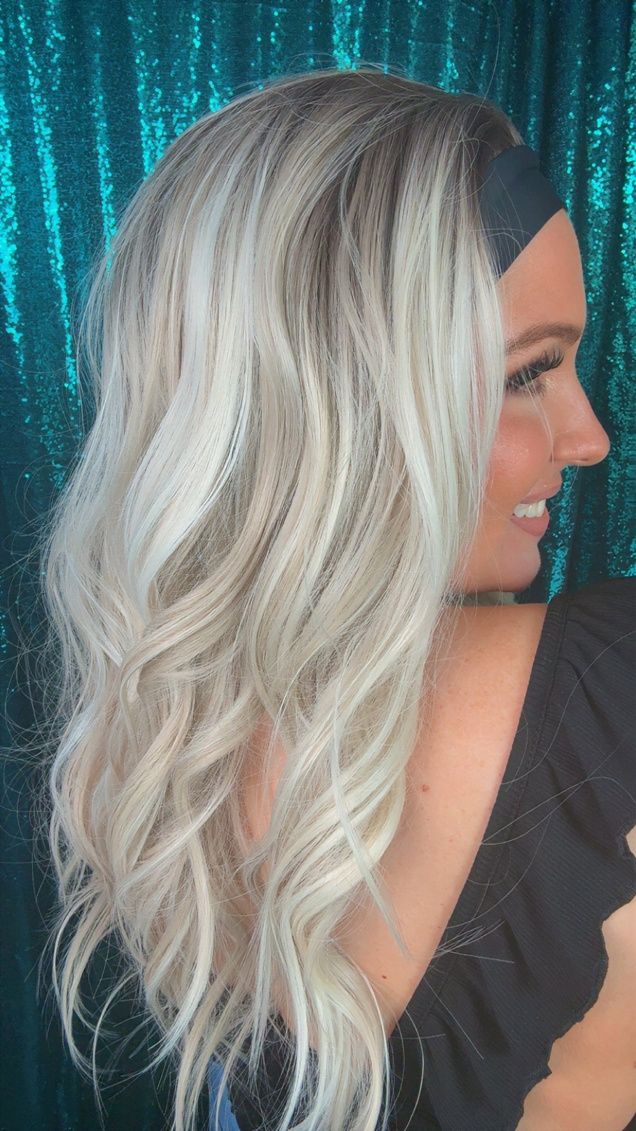 Hannah Cream Blonde Headband Wig | 25” | 130 % density | Standard