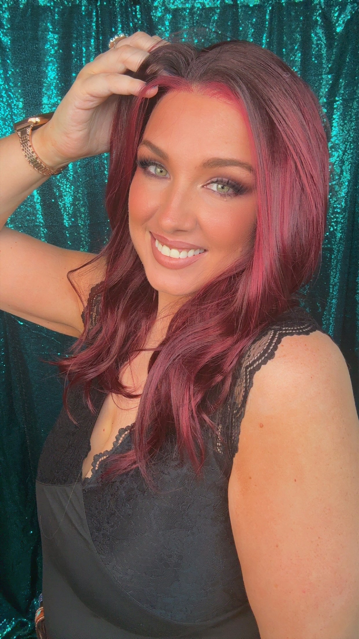 Kendall Crimson Crush | 13 x 4 | Free Part | Lace Front | 130 % density | 21 inches | Standard