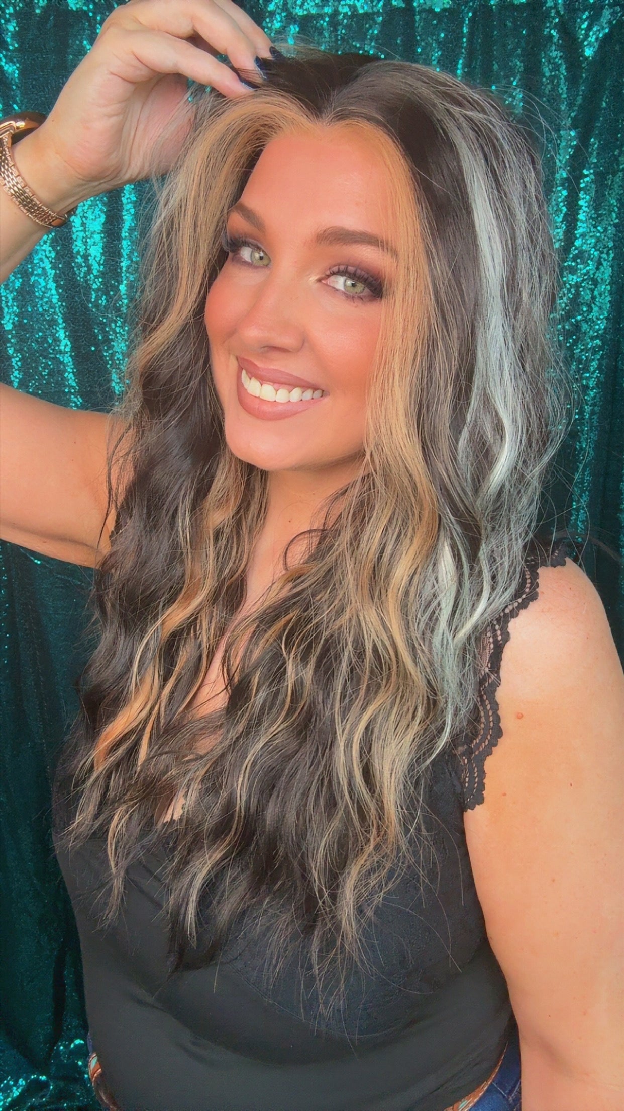 Maddie Moonlit Canyon | Lace Front | 13x4 Lace Front | Free Part | 26 in | 130 % density | Petite