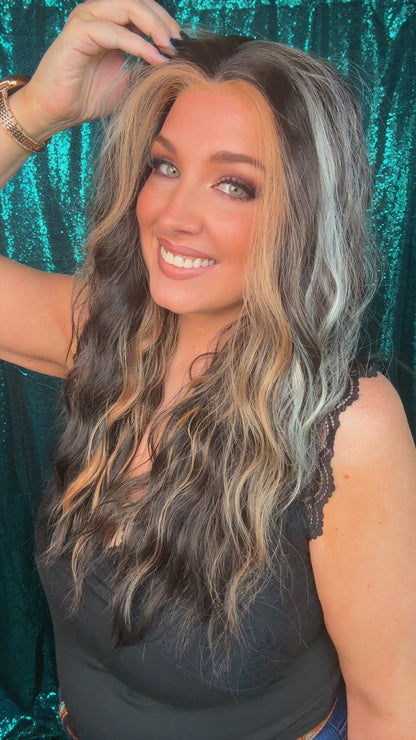 Maddie Moonlit Canyon | Lace Front | 13x4 Lace Front | Free Part | 26 in | 130 % density | Petite