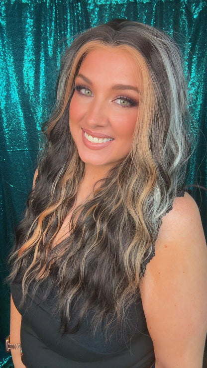 Maddie Moonlit Canyon | Lace Front | 13x4 Lace Front | Free Part | 26 in | 130 % density | Petite
