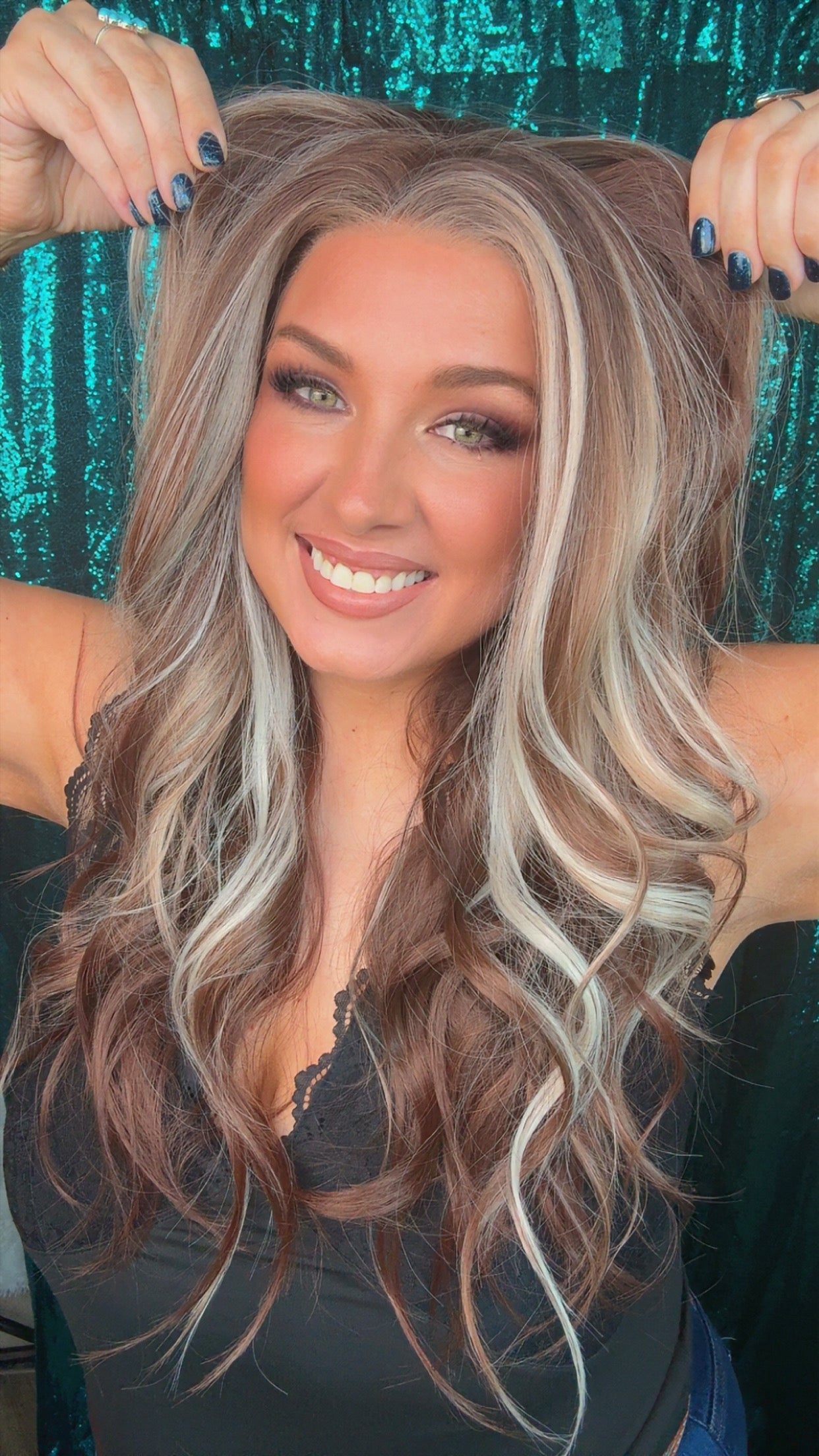 Piper Platinum Praline | 13x4 Lace Front | Free Part | Length: 26 inches | Density: 130%
Petite