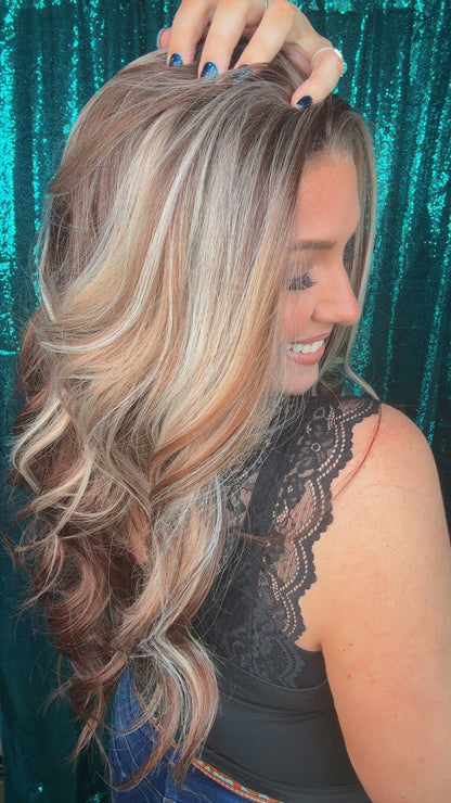 Piper Platinum Praline | 13x4 Lace Front | Free Part | Length: 26 inches | Density: 130%
Petite