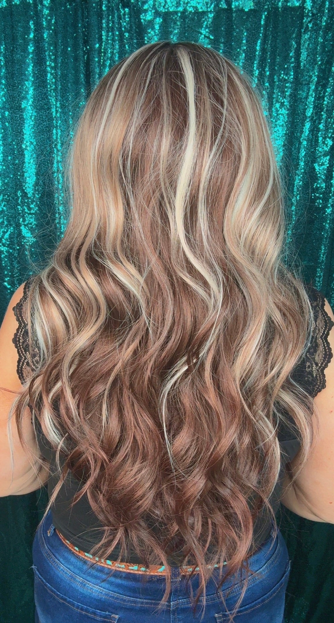 Piper Platinum Praline | 13x4 Lace Front | Free Part | Length: 26 inches | Density: 130%
Petite