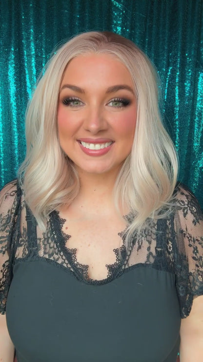 Savannah Apricot Silk | 13x4 Lace Front Wig | 18 inches | Free Part | 130 % density |Petite|